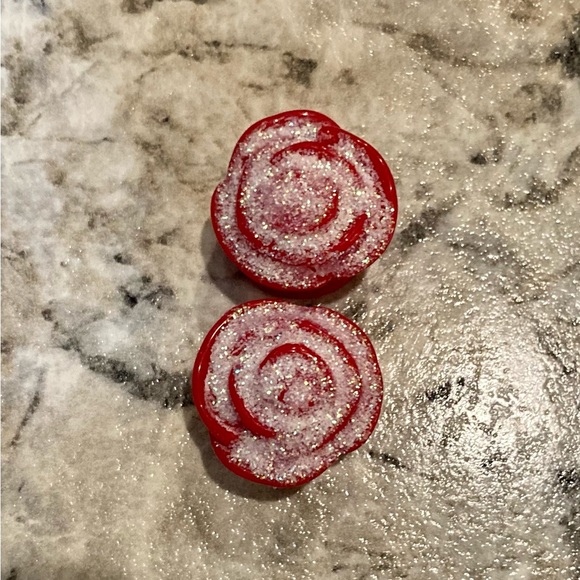 Frosted Red Rose Acrylic 5/8(16mm) Plug Set - Picture 4 of 8